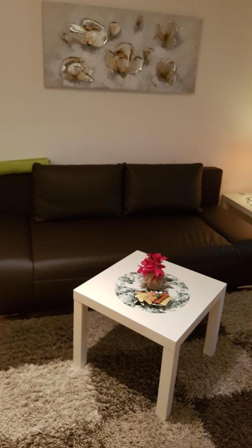 Ferien-& Monteurwohnung Koenen2 Nah Am Westfield Centro Oberhausen  Luaran gambar